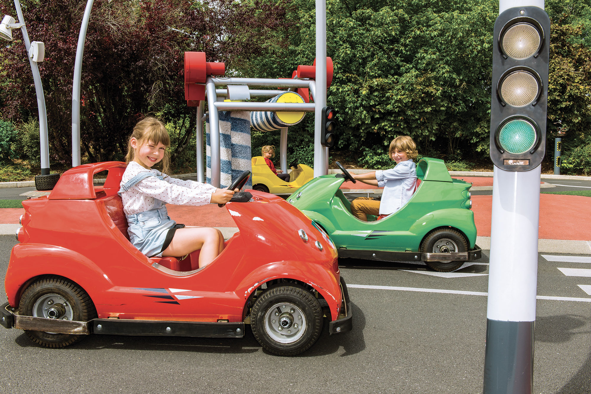 LES ENFANTS AU FUTUROSCOPE VUS PAR BRUNO COMTESSE